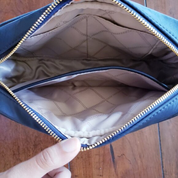 Michael Kors Jet Set Charm Women's Navy Blue Crossbody Bag Nylon Leather Trim - Picture 13 of 16